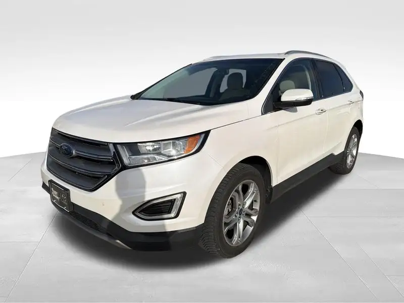 2017 Ford Edge Titanium photo 1