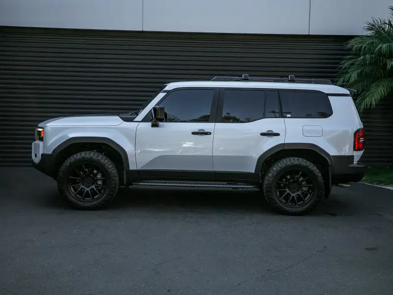 2025 Toyota Land Cruiser Land Cruiser photo 1