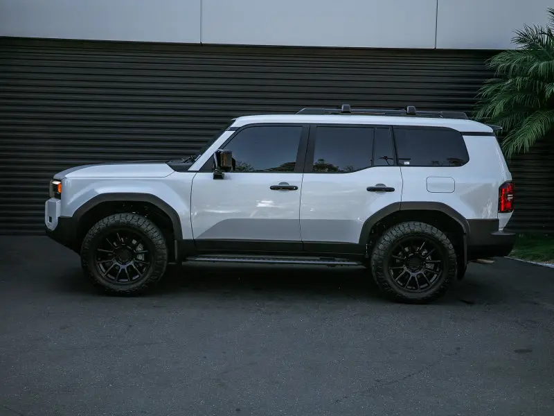 2025 Toyota Land Cruiser Land Cruiser photo 1
