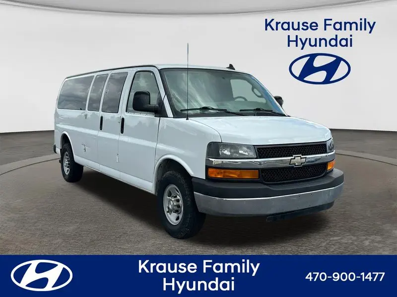 2017 Chevrolet Express 3500 LS Extended photo 1