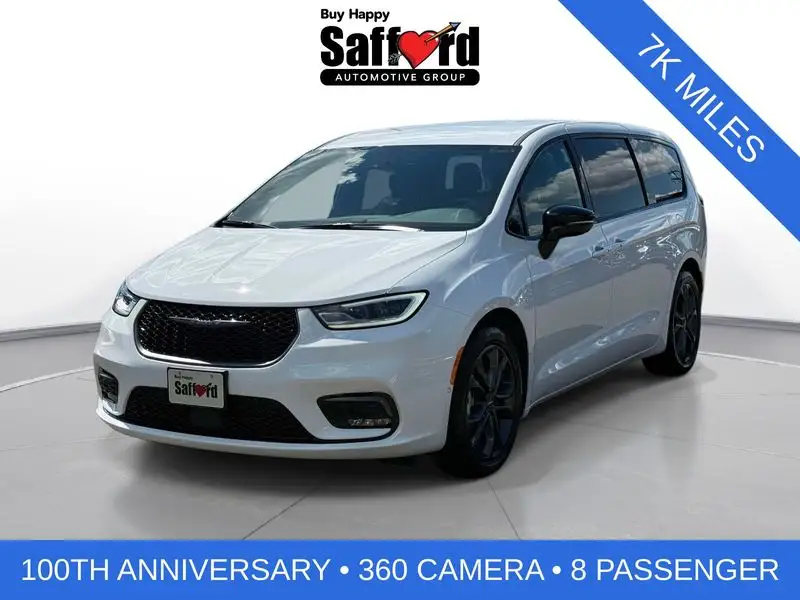 2026 Chrysler Pacifica Select photo 1