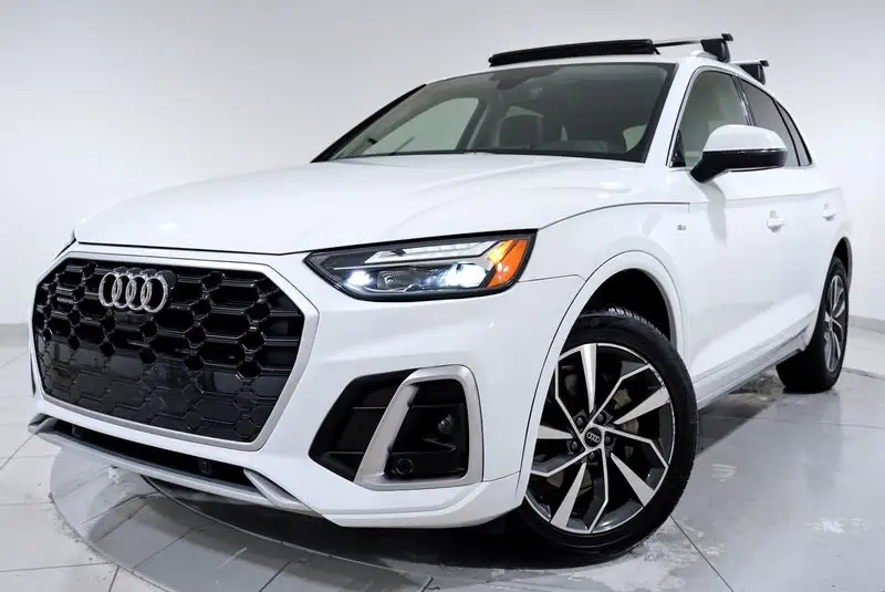 2024 Audi Q5 45 Premium Plus photo 1