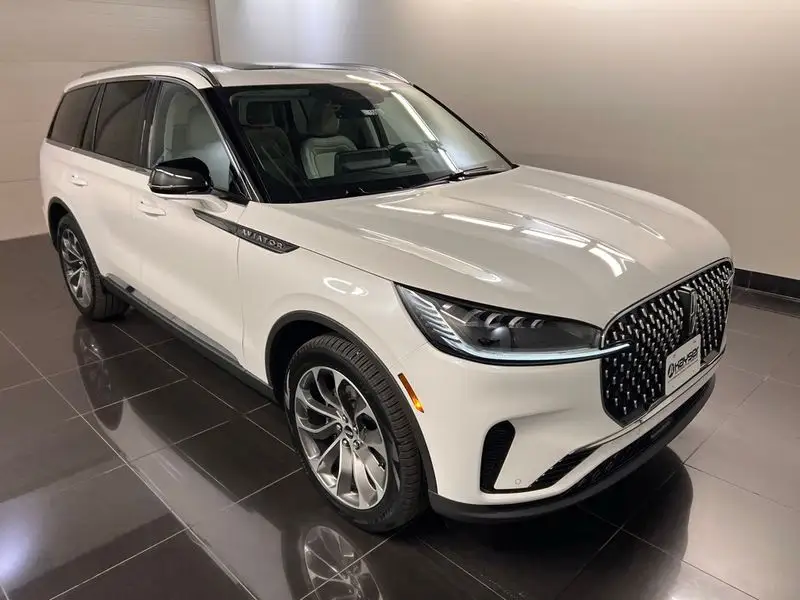2026 Lincoln Aviator Reserve AWD photo 1