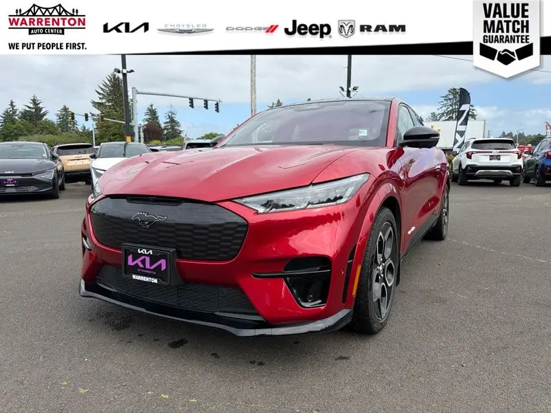 2022 Ford Mustang-Mach-e GT photo 1
