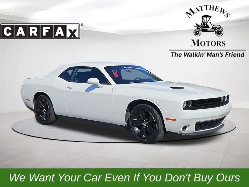 2023 Dodge Challenger SXT Auto photo 1