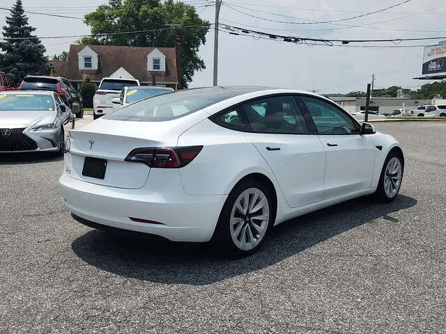 2023 Tesla Model 3 Base photo 4