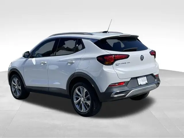 2023 Buick Encore GX Essence AWD photo 4