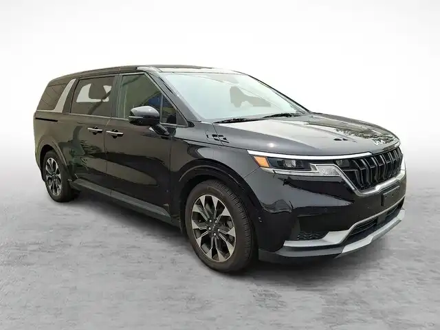 2024 Kia Sedona EX's photo