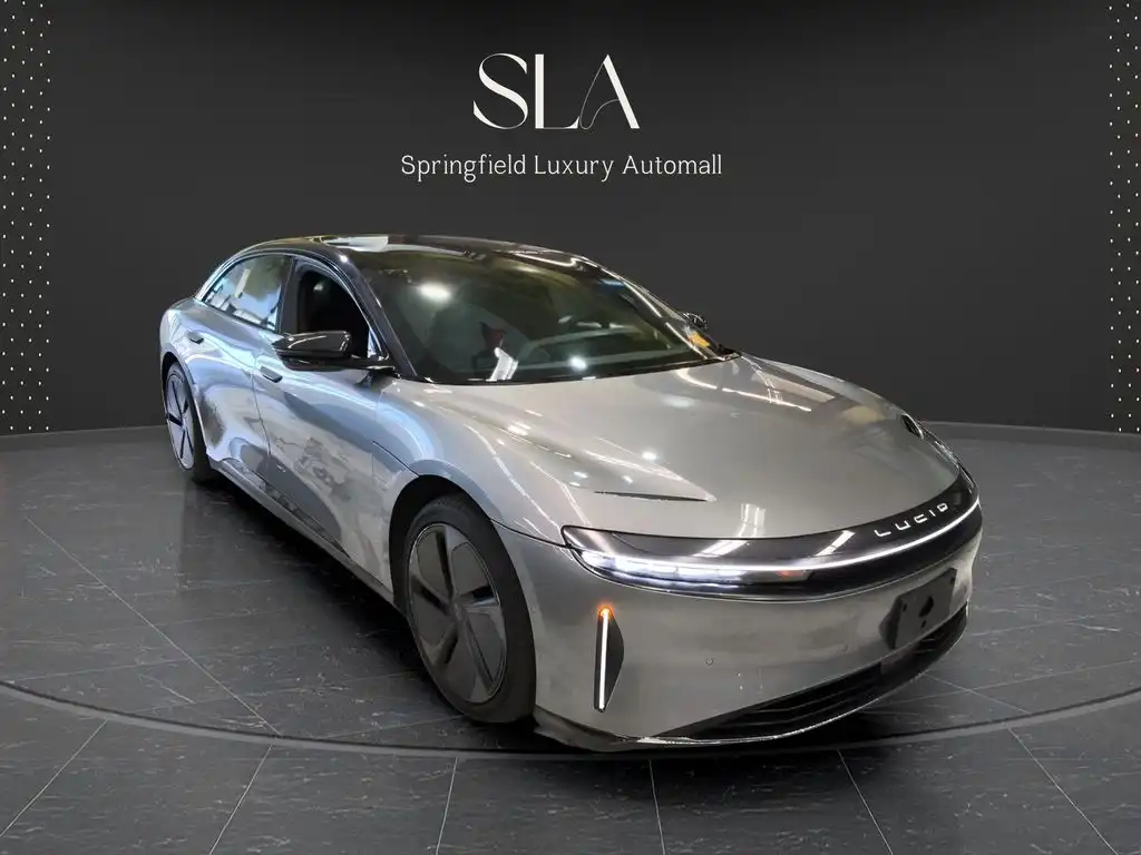 2024 Lucid Air Touring's photo