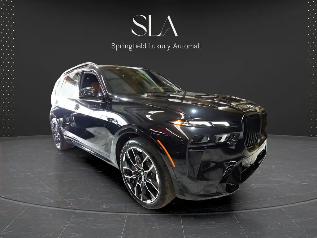 2023 BMW X7 xDrive40i's photo