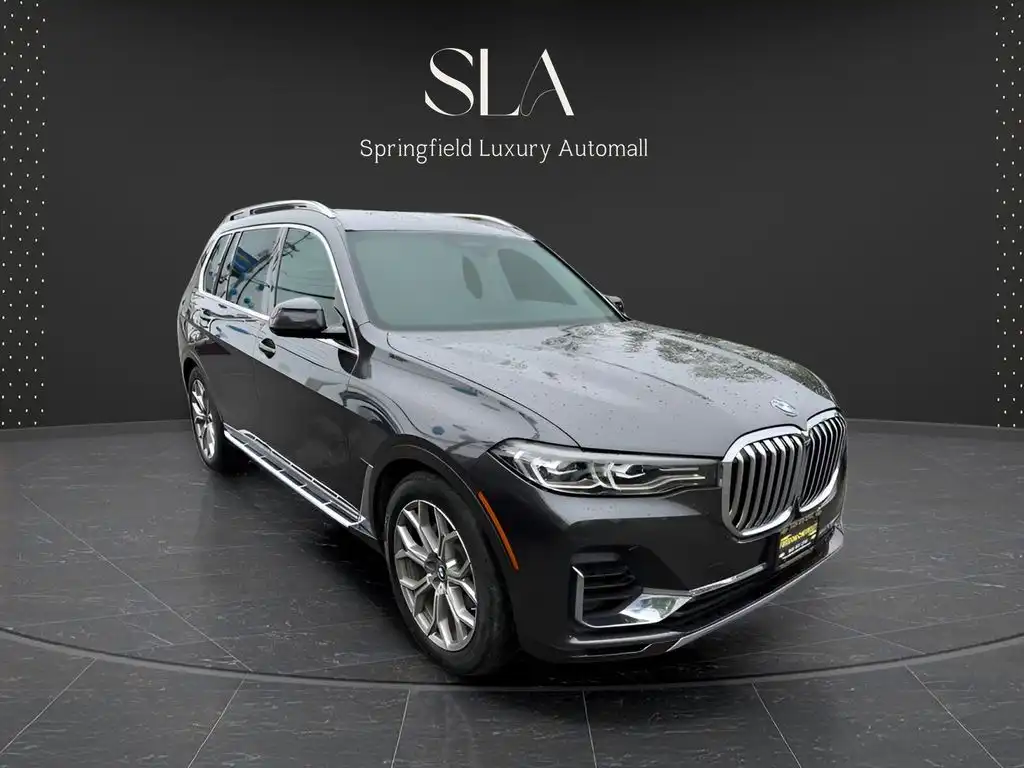 2020 BMW X7 xDrive40i's photo