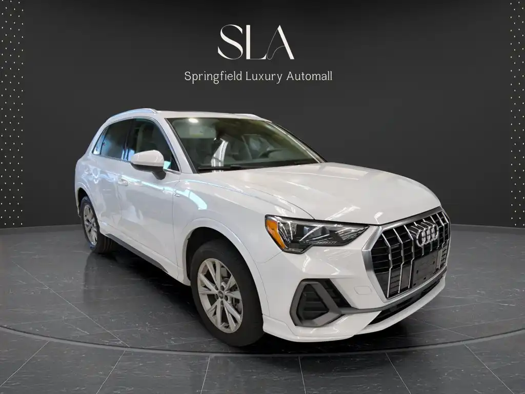 2022 Audi Q3 45 TFSI S Line Premium quattro's photo