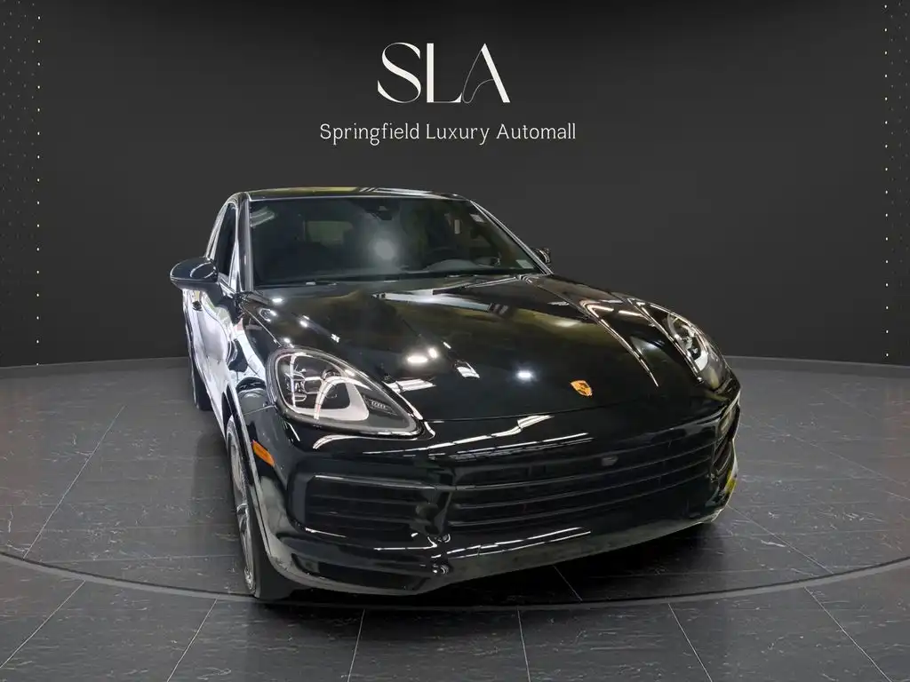 2023 Porsche Cayenne Base's photo
