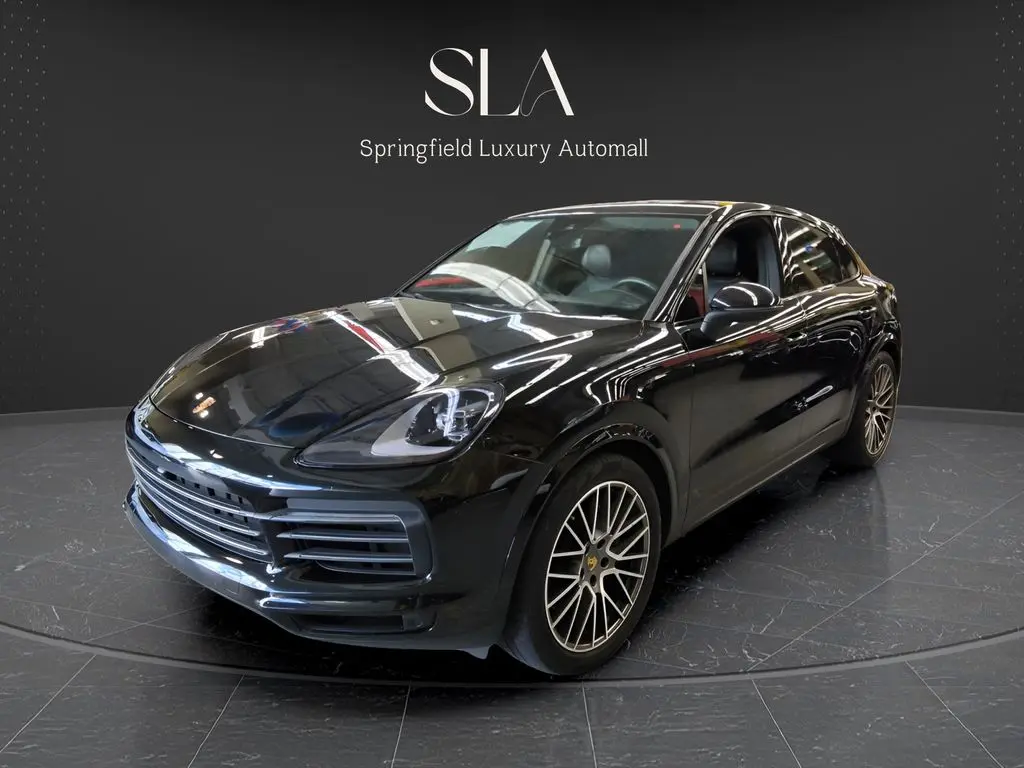 2023 Porsche Cayenne Platinum Edition photo 3