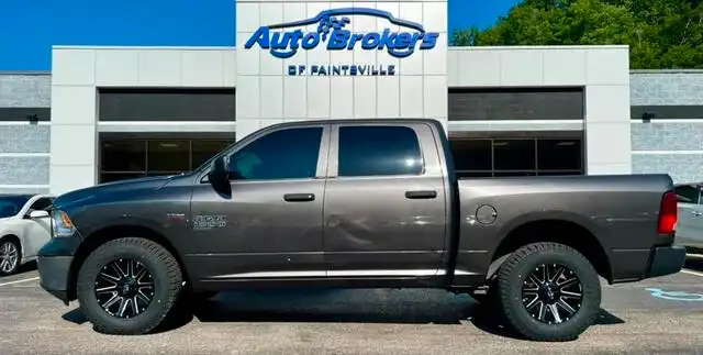 2020 RAM 1500 Classic Tradesman 4x4 Crew Cab 5'7's photo