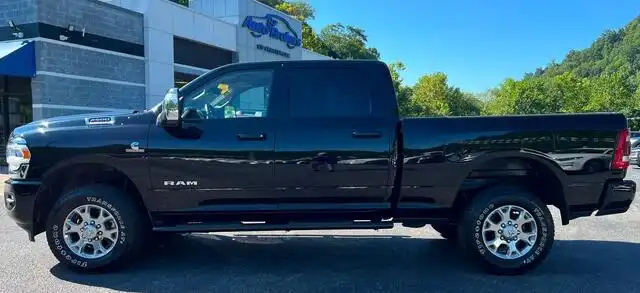 2024 RAM 2500 Laramie 4X4 Crew Cab SWB's photo