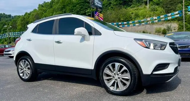 2019 Buick Encore Preferred AWD photo 3