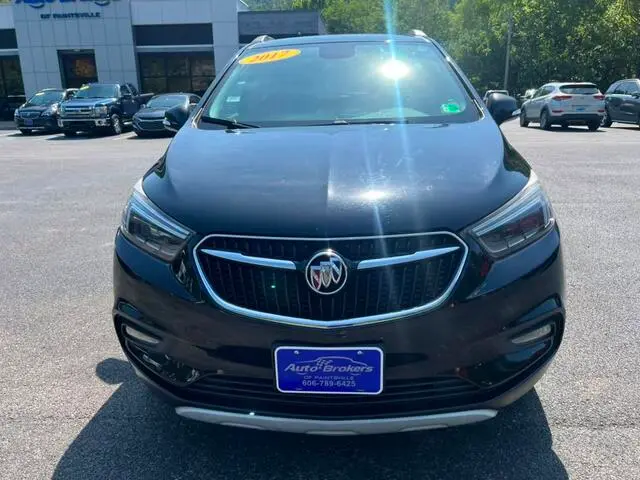 2017 Buick Encore Essence AWD photo 4
