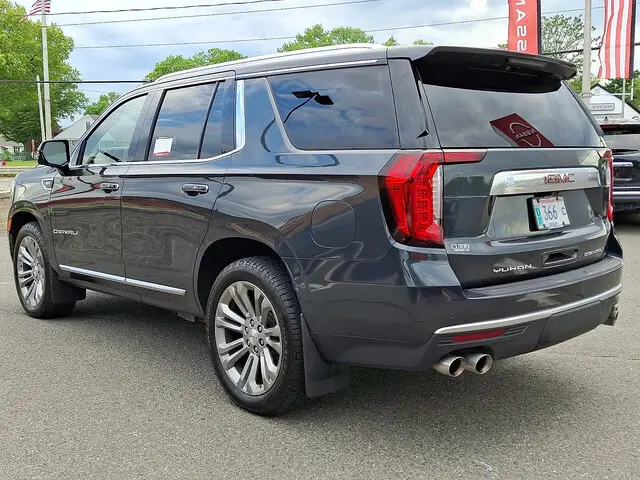 2021 GMC Yukon 4WD Denali photo 4