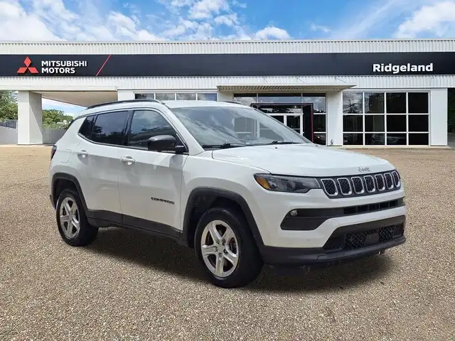 2023 Jeep Compass Latitude 4X4's photo