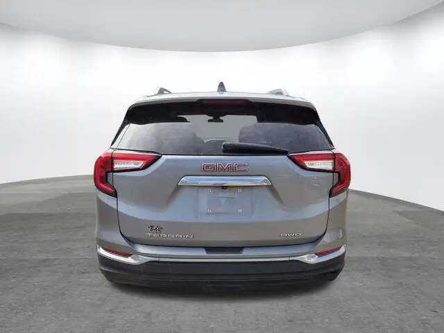 2023 GMC Terrain SLT AWD photo 5