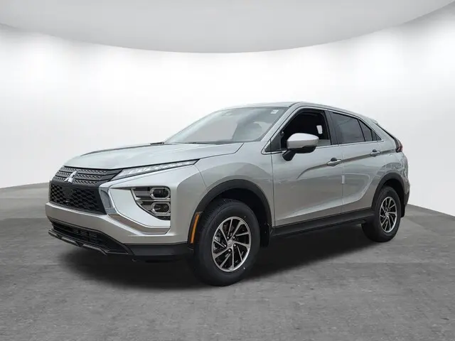 2026 Mitsubishi Eclipse Cross ES S-AWC photo 4