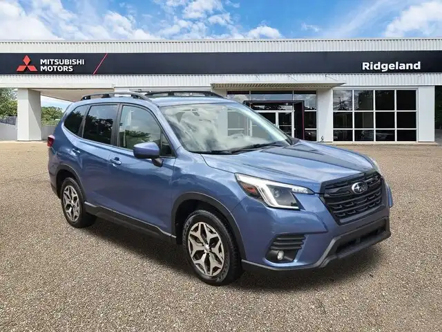 2024 Subaru Forester Premium's photo