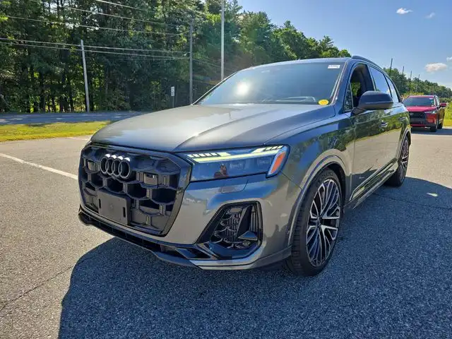 2025 Audi SQ7 Prestige quattro Tiptronic's photo