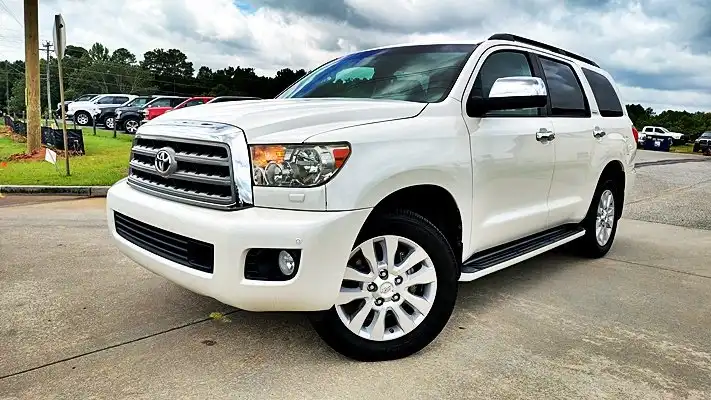 2014 Toyota Sequoia 5.7 Auto 4WD FFV Platinum's photo