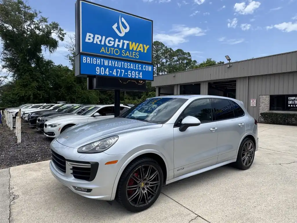 2018 Porsche Cayenne GTS's photo