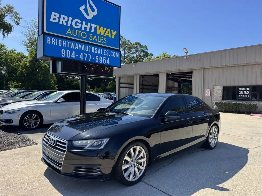 2017 Audi A4 2.0T quattro S tronic Premium's photo