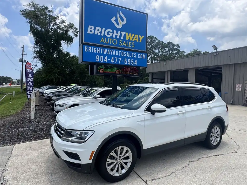 2018 Volkswagen Tiguan 2.0T SE 4Motion's photo