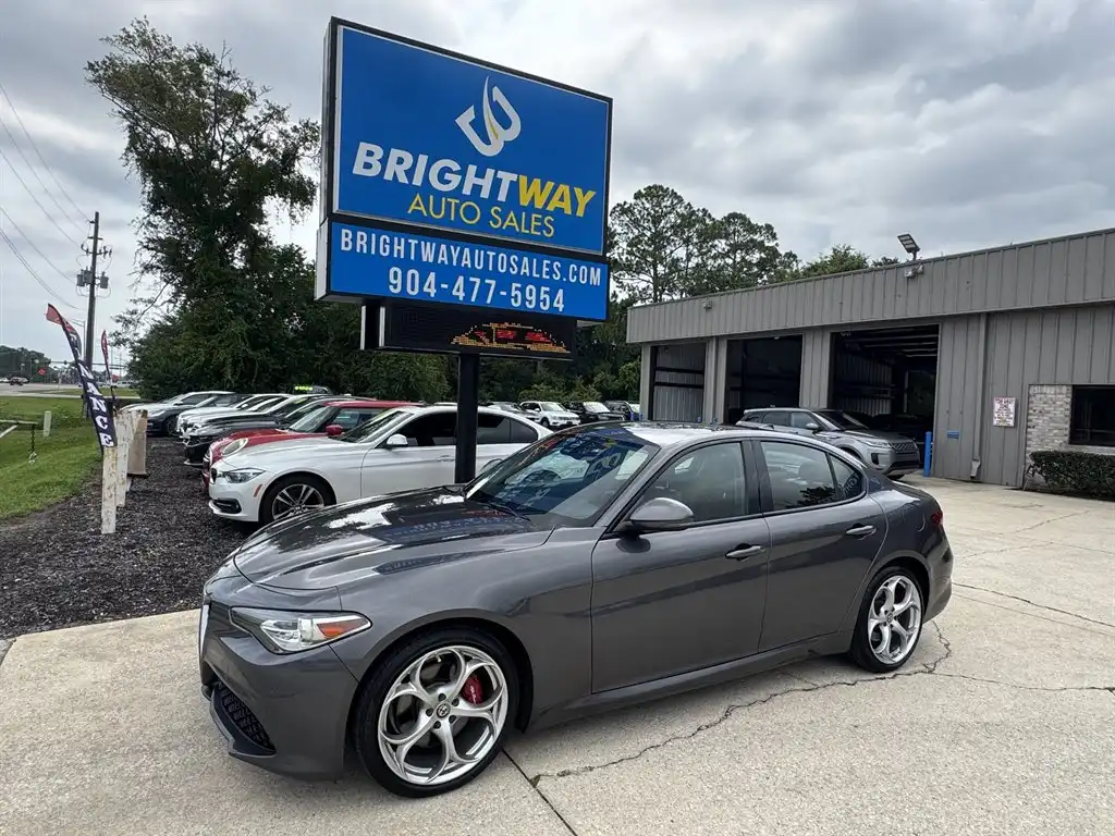 2018 Alfa Romeo Giulia 2.0 Ti Sport Auto AWD's photo