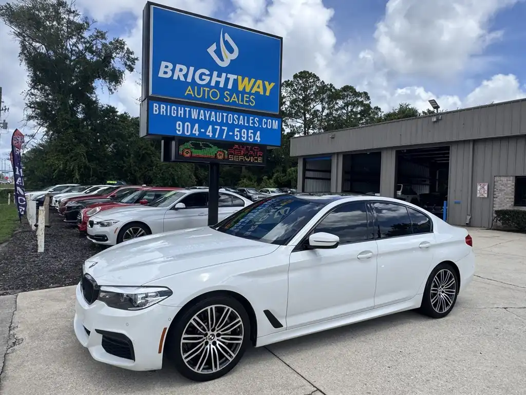 2019 BMW 5 Series 530i Sedan's photo