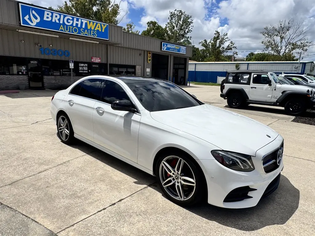 2017 Mercedes-Benz E-Class E300 photo 3