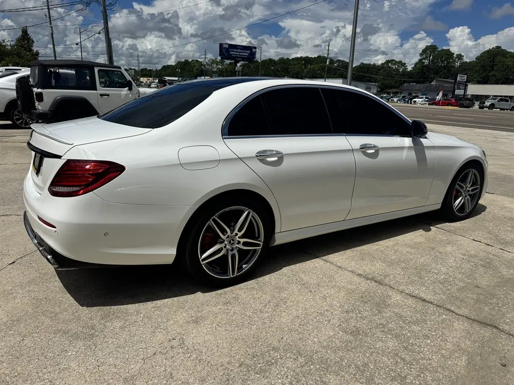 2017 Mercedes-Benz E-Class E300 photo 5