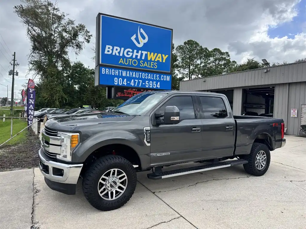 2017 Ford F-350 Lariat 4WD Crew Cab SRW 6-1/2' Box's photo