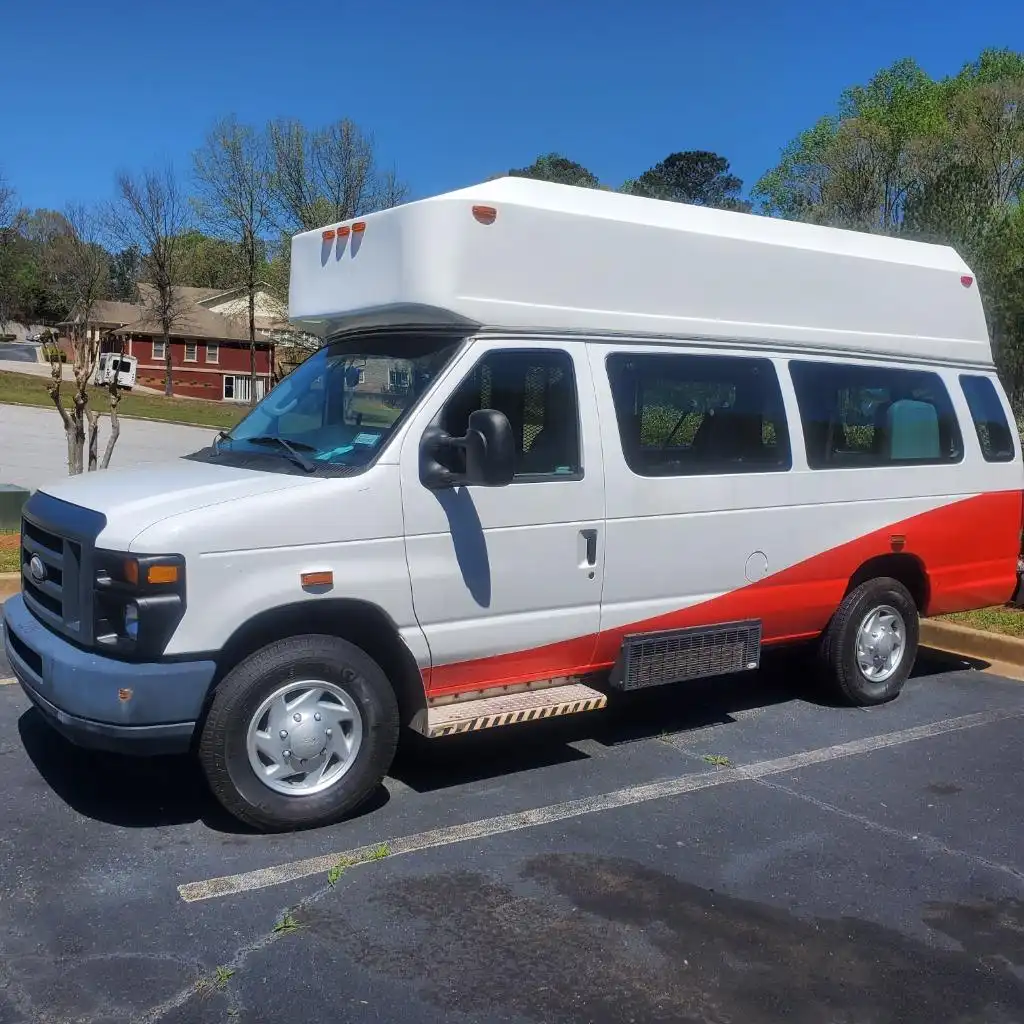 2014 Ford E-Series E-350 Super Duty Extended's photo