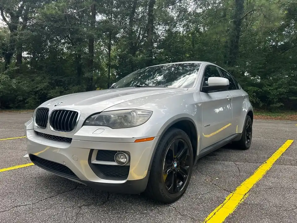2013 BMW X6 xDrive35i's photo