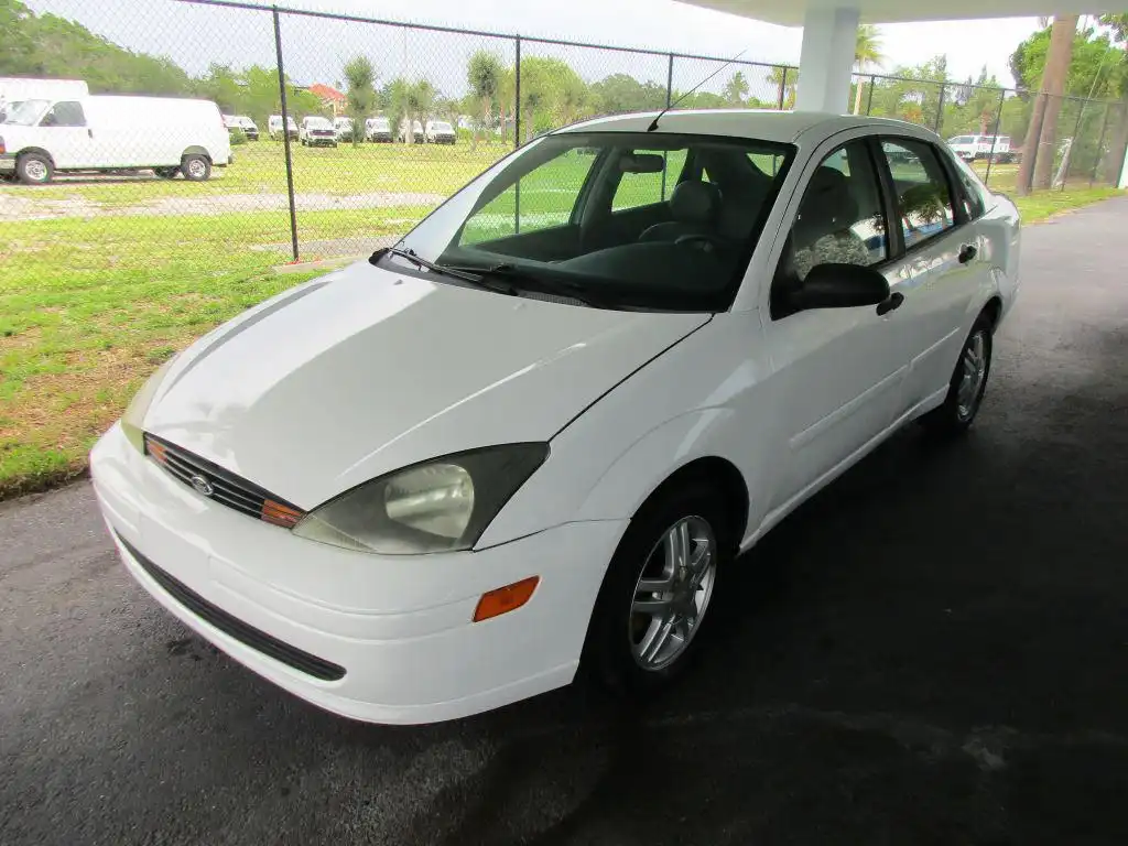 2004 Ford Focus ZTS PZEV (CA MA NY ME VT)'s photo