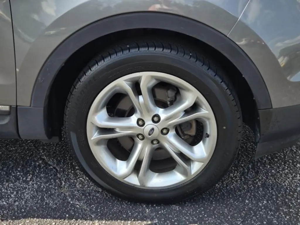 2013 Ford Explorer Limited 4x4 photo 4