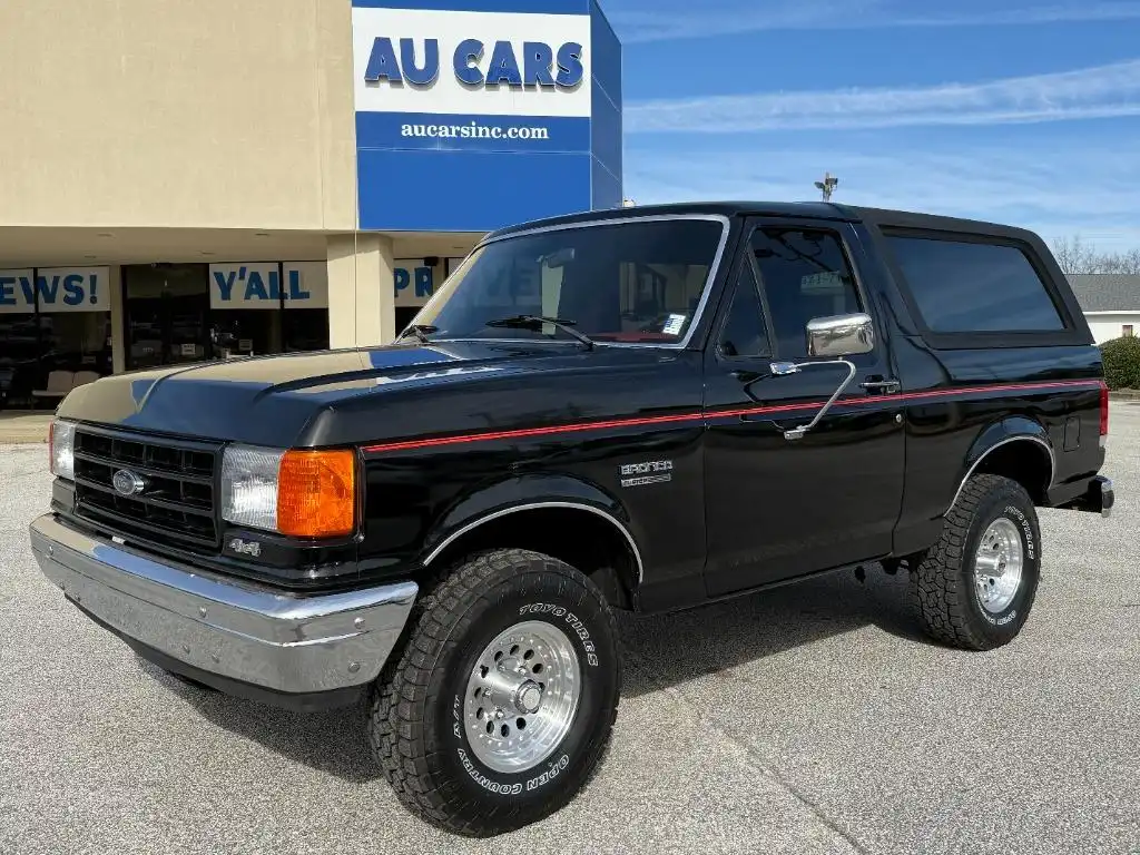 1987 Ford Bronco's photo