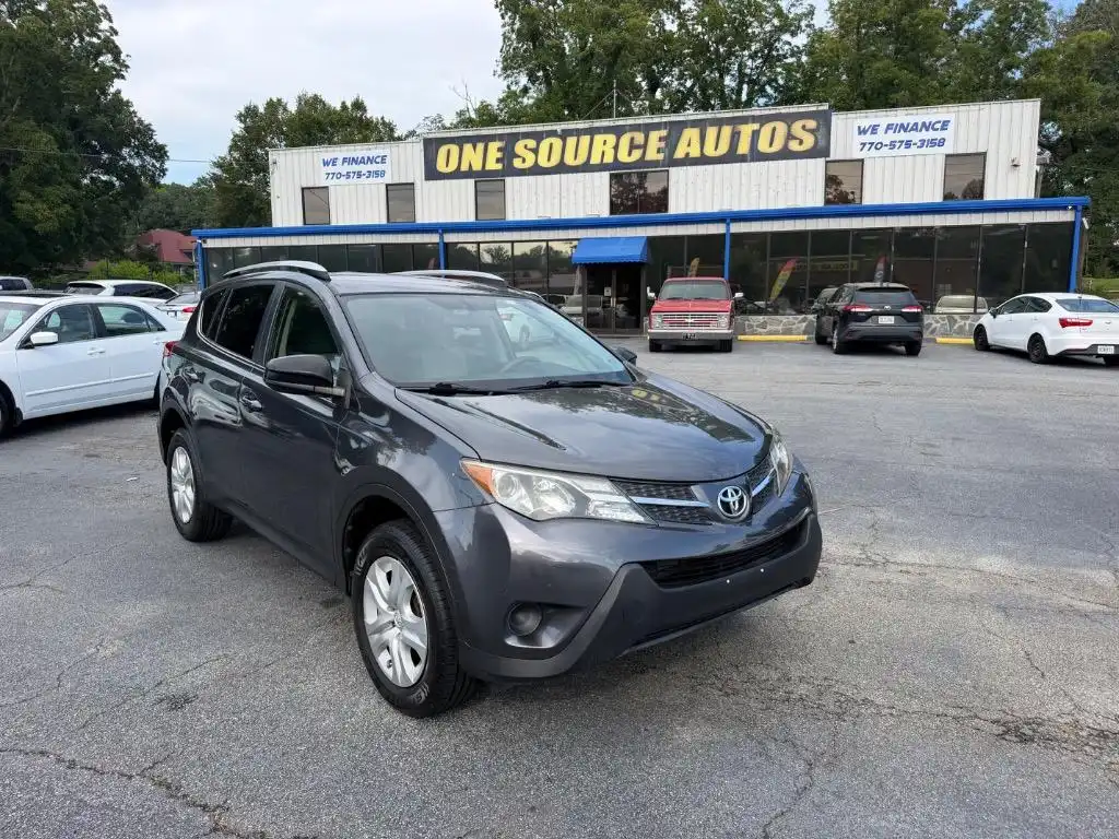 2015 Toyota RAV4 LE's photo