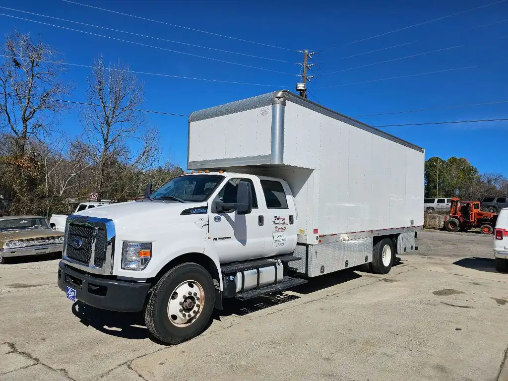 2018 Ford F-750's photo