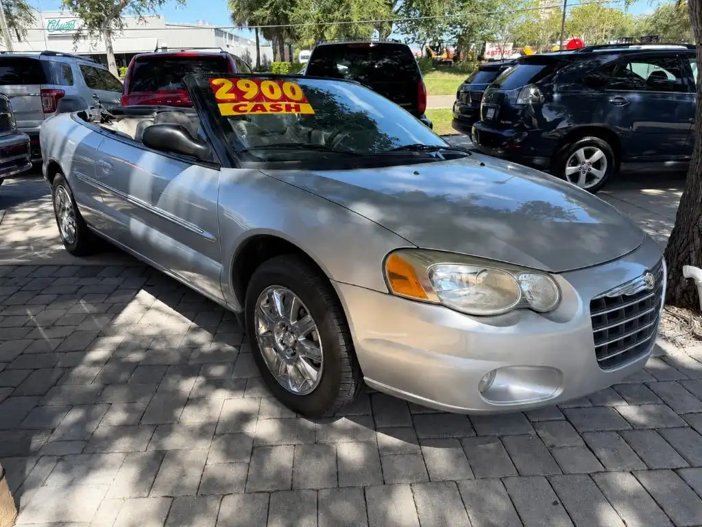 2005 Chrysler Sebring Limited's photo