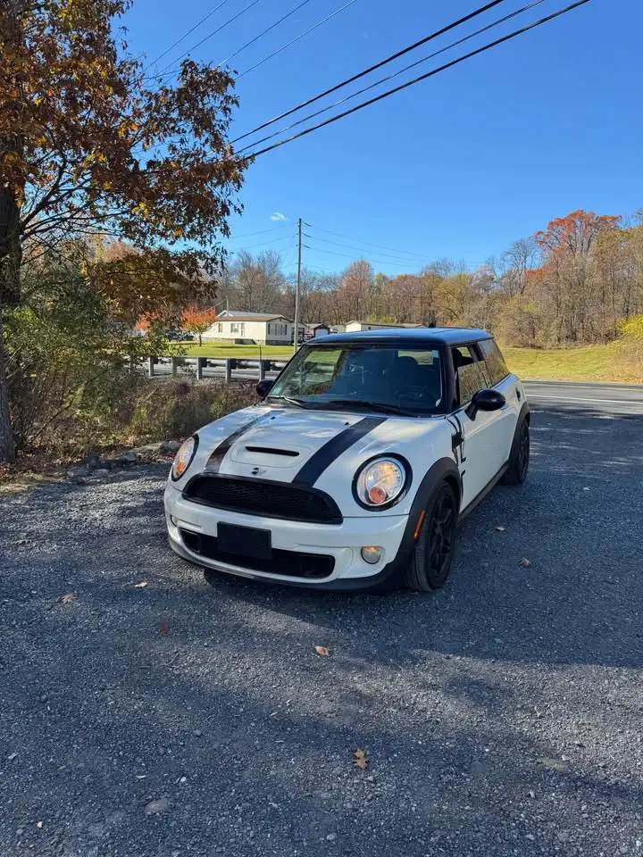 2012 MINI Cooper S photo 1