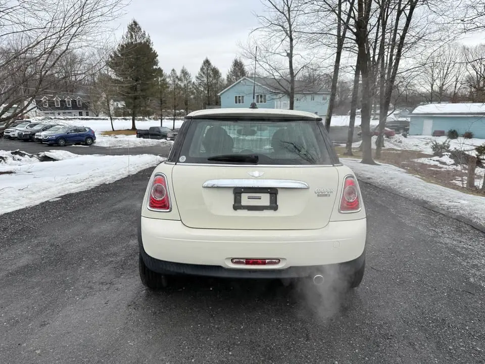 2012 MINI Cooper Base photo 5