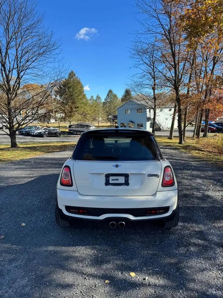 2012 MINI Cooper S photo 4