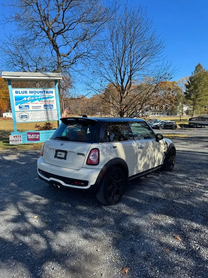 2012 MINI Cooper S photo 5