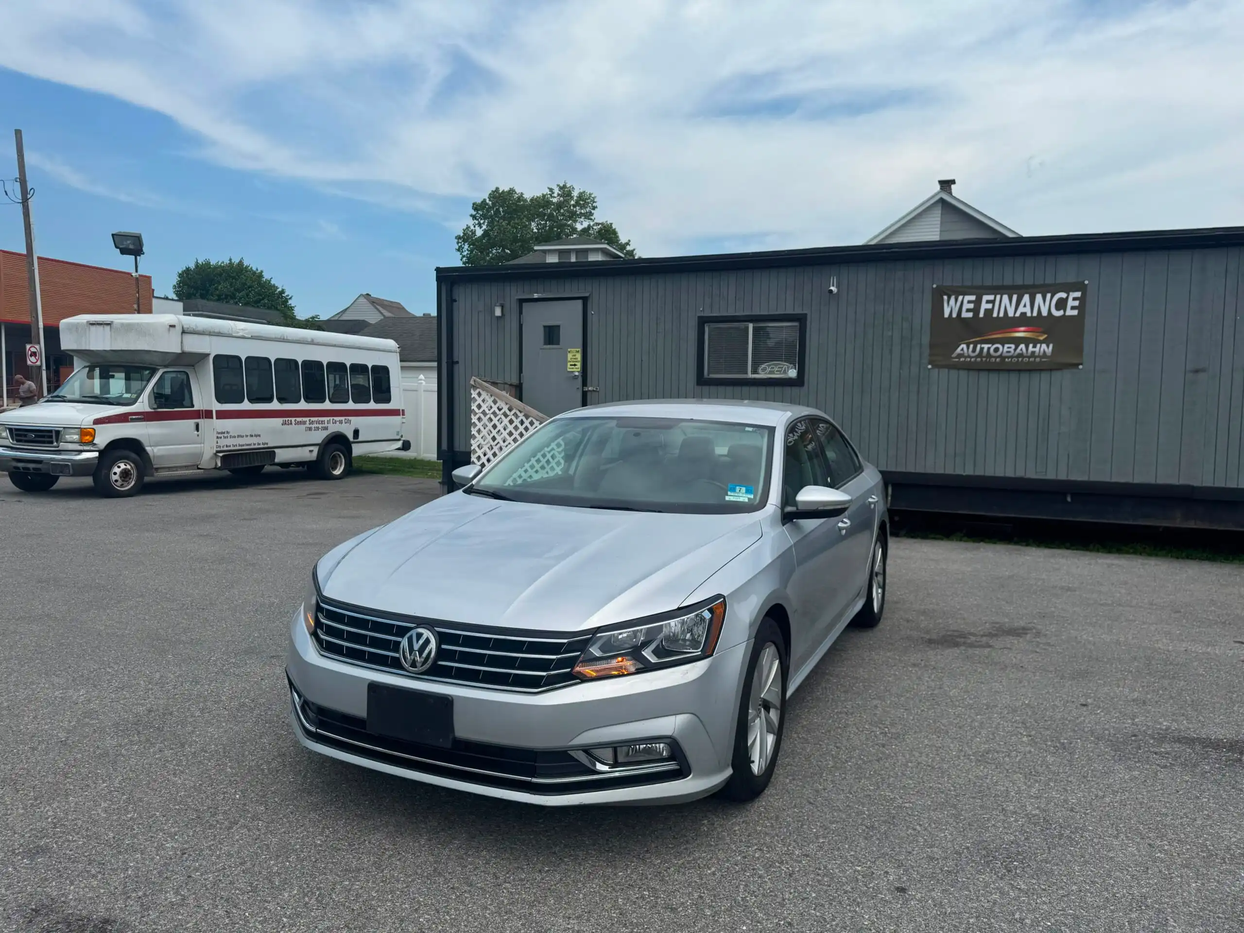 2019 Volkswagen Passat 2.0T Wolfsburg Edition Auto's photo
